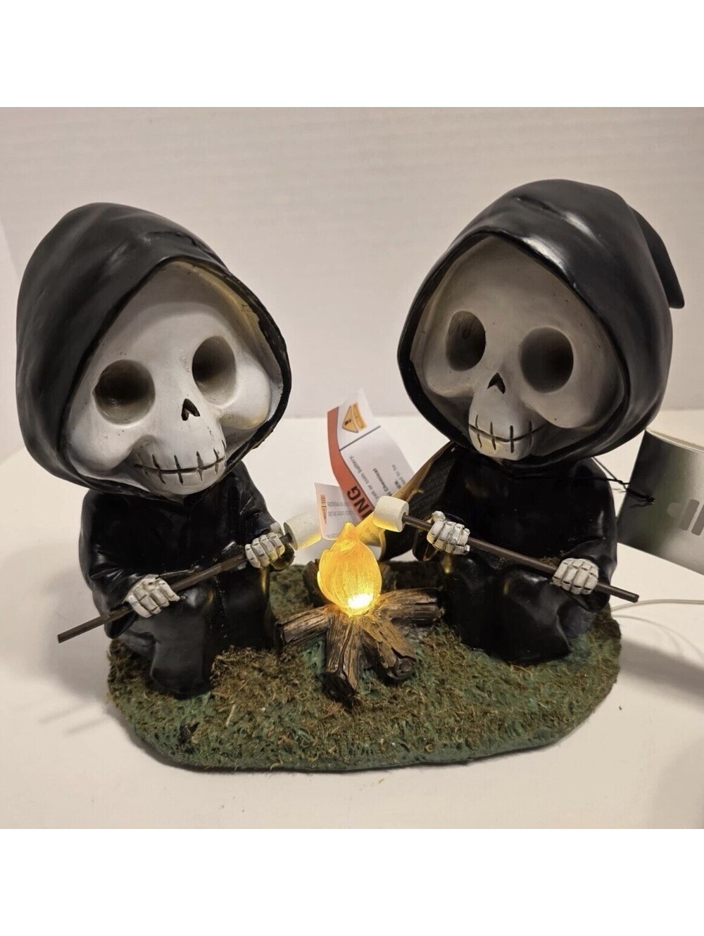 Hallow’s Eve Grim Reaper Fantasy Collectible Figurine w/ LED Light-Up Campfire